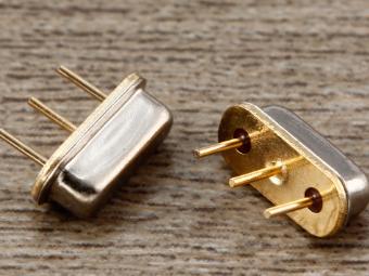 插件聲表濾波器D11 插件聲表濾波器D11